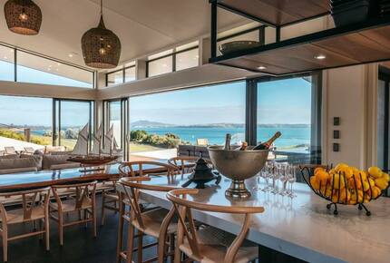 Crowning Jewel of Park Point - Waiheke Island, New Zealand