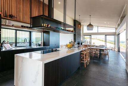 Crowning Jewel of Park Point - Waiheke Island, New Zealand