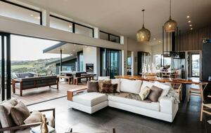 Crowning Jewel of Park Point - Waiheke Island, New Zealand