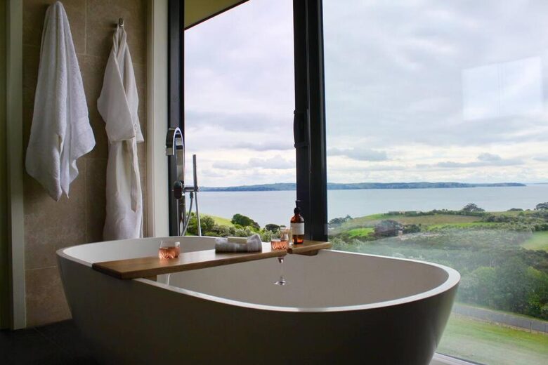 Crowning Jewel of Park Point - Waiheke Island, New Zealand