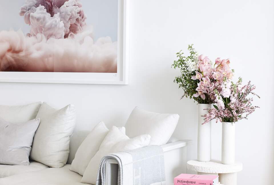 Light-Filled Urban Retreat in the Iconic Endeans Building - Auckland CBD, New Zealand