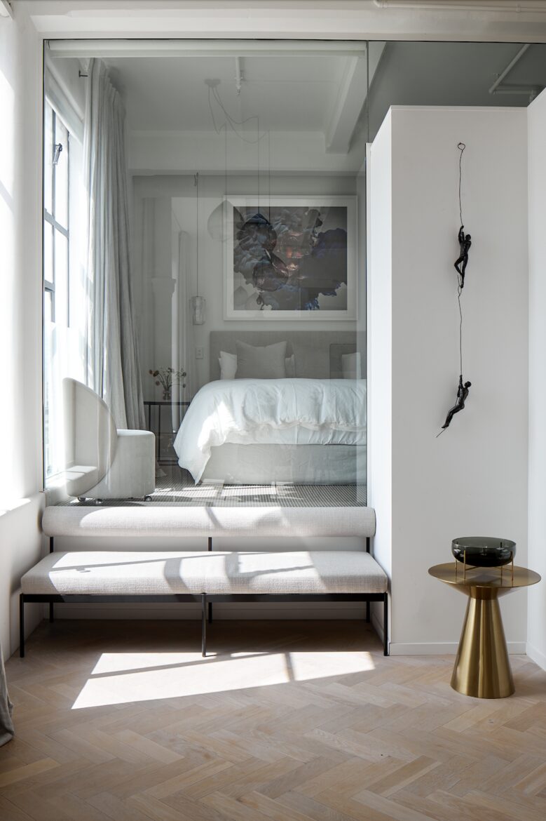 Light-Filled Urban Retreat in the Iconic Endeans Building - Auckland CBD, New Zealand