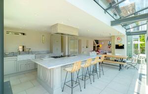 A Masterpiece of Elegance in Ascot’s Prestigious Enclave - Sunningdale, United Kingdom