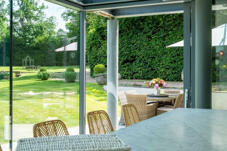 A Masterpiece of Elegance in Ascot’s Prestigious Enclave - Sunningdale, United Kingdom