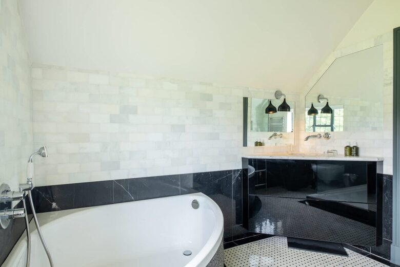 A Masterpiece of Elegance in Ascot’s Prestigious Enclave - Sunningdale, United Kingdom