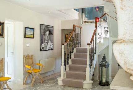 A Masterpiece of Elegance in Ascot’s Prestigious Enclave - Sunningdale, United Kingdom