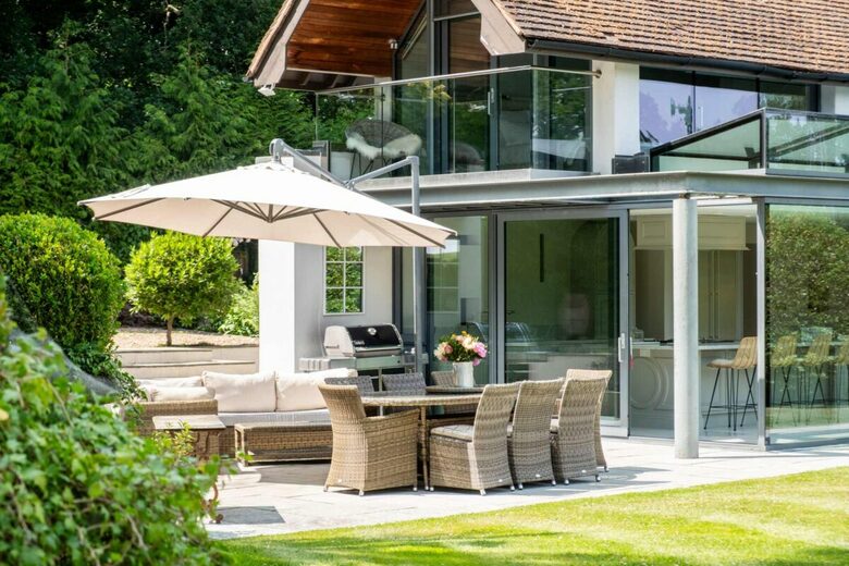 A Masterpiece of Elegance in Ascot’s Prestigious Enclave - Sunningdale, United Kingdom