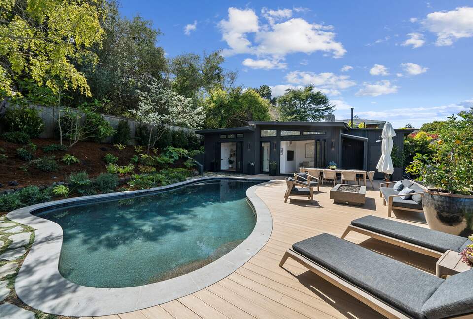 Mid-Century Gem with Pool - Belvedere Tiburon, California