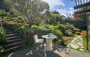 Mid-Century Gem with Pool - Belvedere Tiburon, California