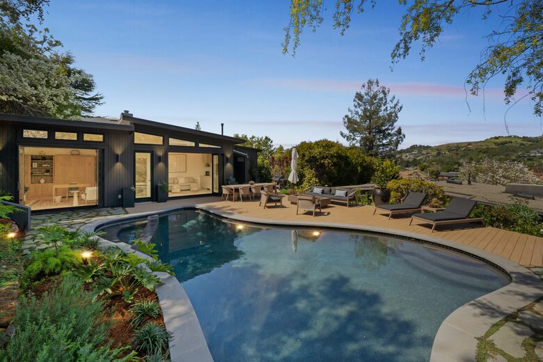Mid-Century Gem with Pool - Belvedere Tiburon, California