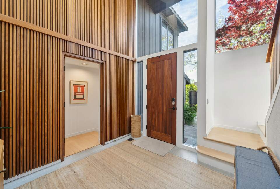 Mid-Century Gem with Pool - Belvedere Tiburon, California