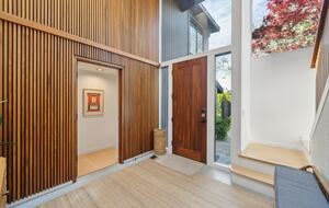 Mid-Century Gem with Pool - Belvedere Tiburon, California