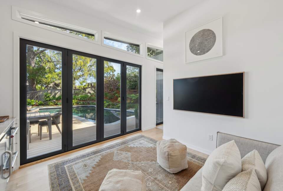 Mid-Century Gem with Pool - Belvedere Tiburon, California