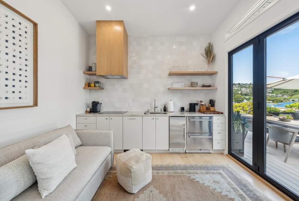 Mid-Century Gem with Pool - Belvedere Tiburon, California