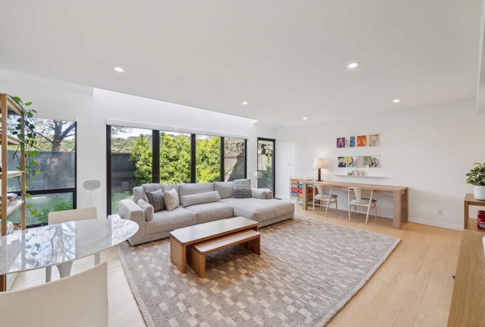 Mid-Century Gem with Pool - Belvedere Tiburon, California