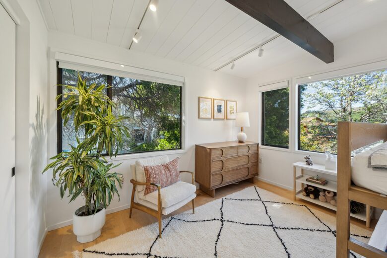 Mid-Century Gem with Pool - Belvedere Tiburon, California