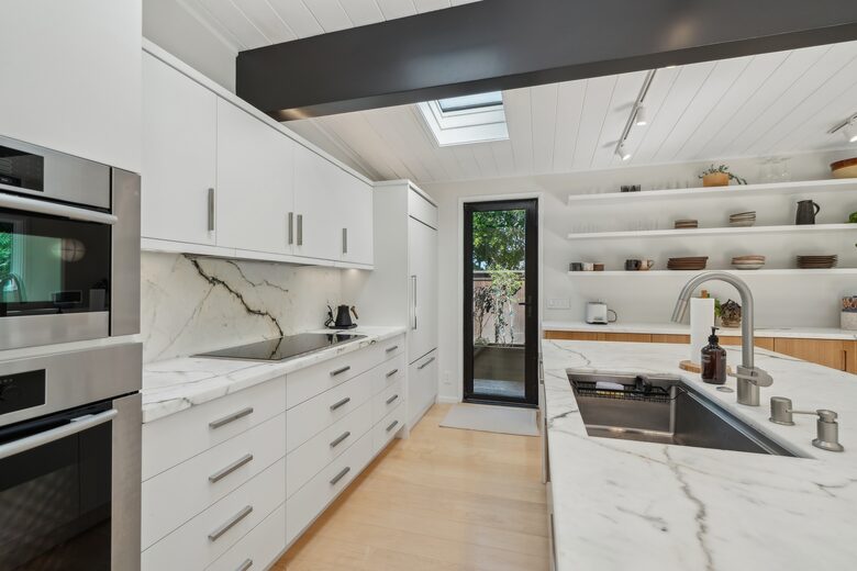 Mid-Century Gem with Pool - Belvedere Tiburon, California