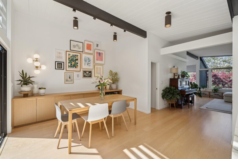 Mid-Century Gem with Pool - Belvedere Tiburon, California