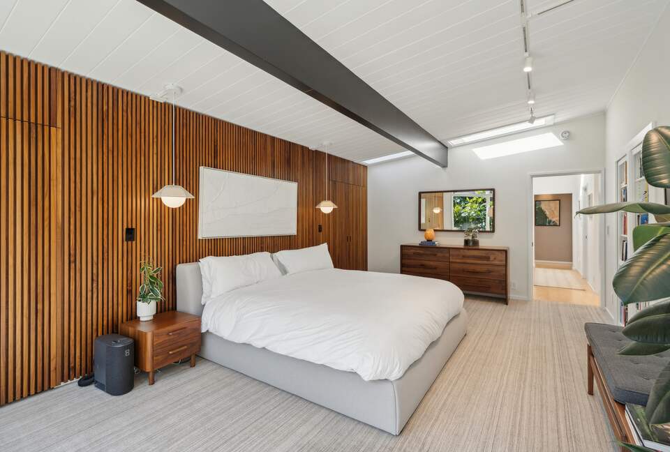 Mid-Century Gem with Pool - Belvedere Tiburon, California