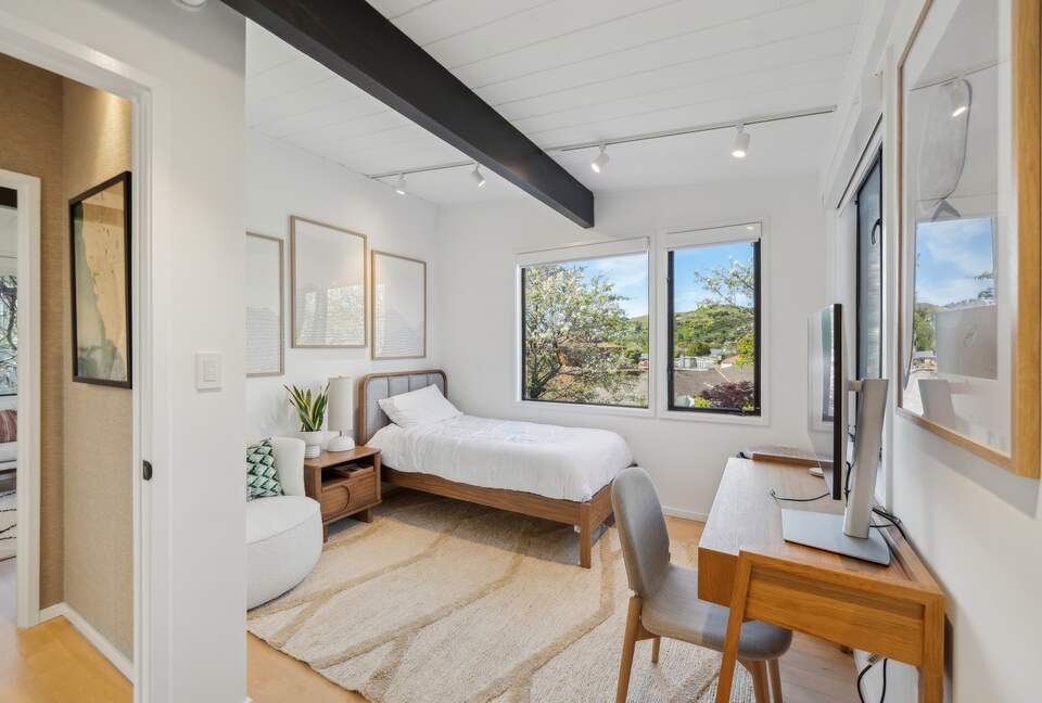 Mid-Century Gem with Pool - Belvedere Tiburon, California