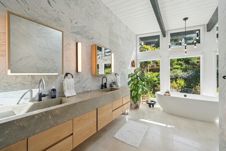 Mid-Century Gem with Pool - Belvedere Tiburon, California