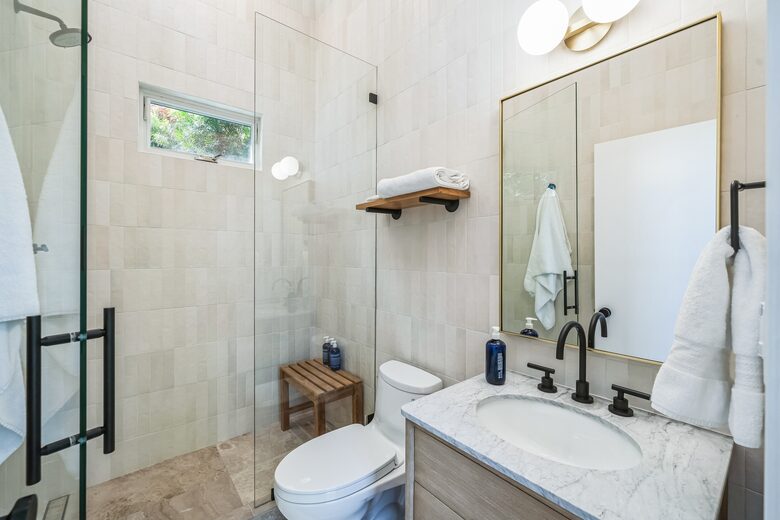 Mid-Century Gem with Pool - Belvedere Tiburon, California