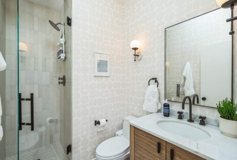 Mid-Century Gem with Pool - Belvedere Tiburon, California