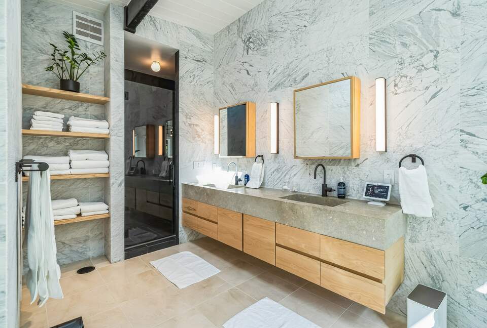 Mid-Century Gem with Pool - Belvedere Tiburon, California