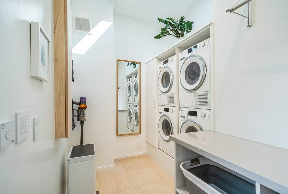 Mid-Century Gem with Pool - Belvedere Tiburon, California