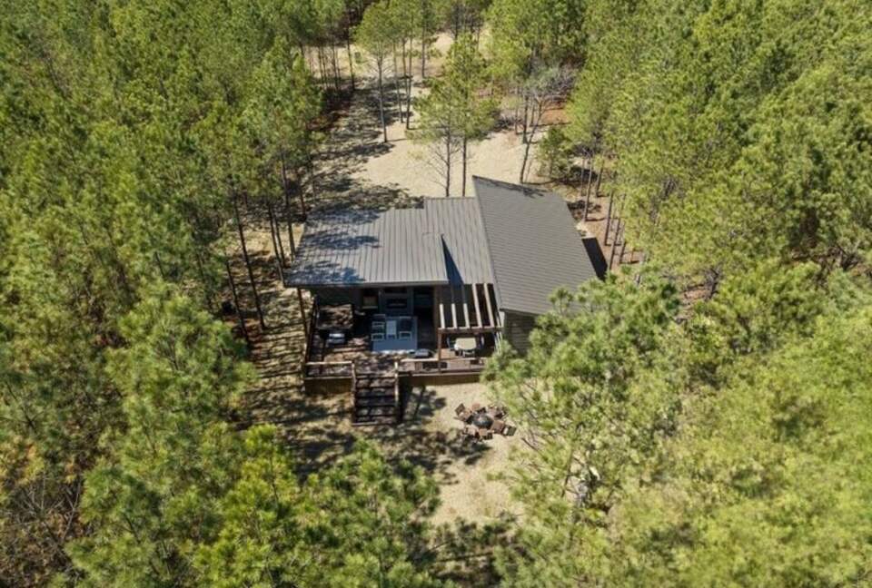 A Pine-Lined Haven Near Broken Bow Lake - Broken Bow, Oklahoma