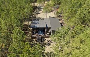 A Pine-Lined Haven Near Broken Bow Lake - Broken Bow, Oklahoma