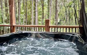 A Pine-Lined Haven Near Broken Bow Lake - Broken Bow, Oklahoma