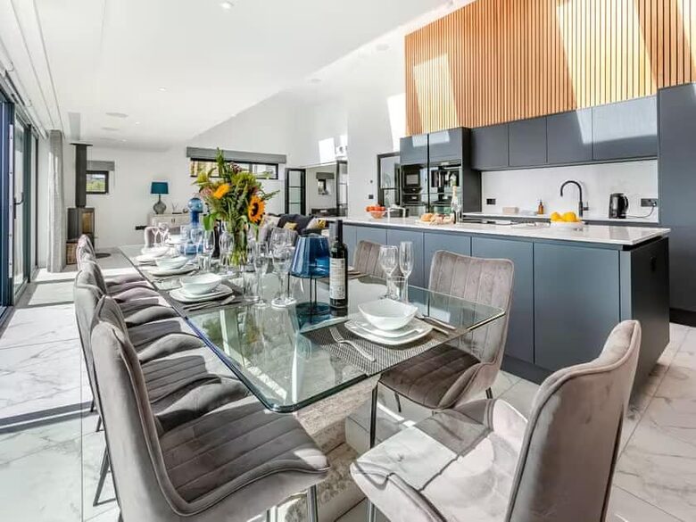 A Contemporary Haven on the Roseland Peninsula - Saint Mawes, United Kingdom