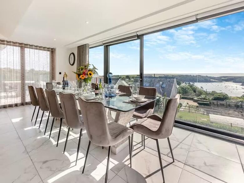 A Contemporary Haven on the Roseland Peninsula - Saint Mawes, United Kingdom