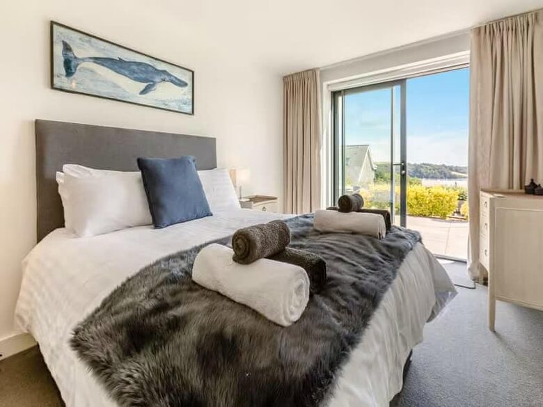 A Contemporary Haven on the Roseland Peninsula - Saint Mawes, United Kingdom