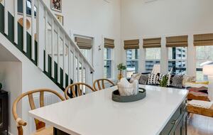 Tracy City Tiny Home Haven with Creek Views and Modern Comfort - Tracy City, Tennessee