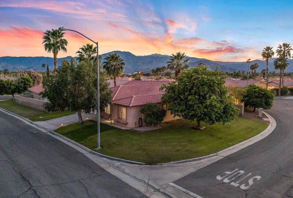 Desert Elegance with Private Pool Near Coachella - Indio, California