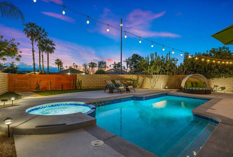 Desert Elegance with Private Pool Near Coachella - Indio, California