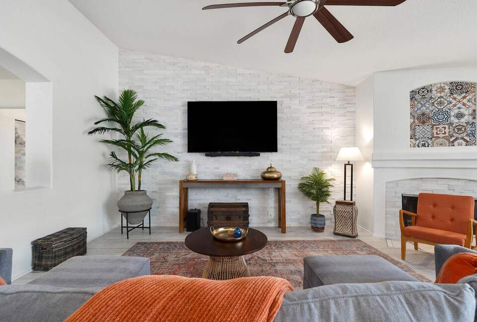 Desert Elegance with Private Pool Near Coachella - Indio, California