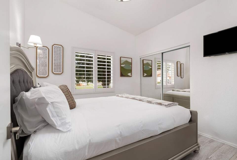 Desert Elegance with Private Pool Near Coachella - Indio, California