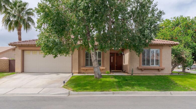 Desert Elegance with Private Pool Near Coachella - Indio, California