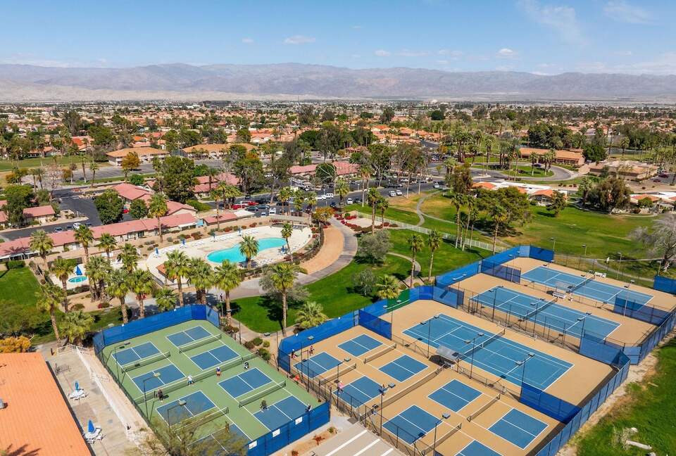 Desert Elegance with Private Pool Near Coachella - Indio, California