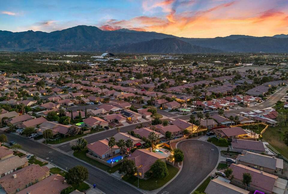 Desert Elegance with Private Pool Near Coachella - Indio, California