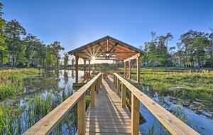 Tracy City Tiny Home Haven with Creek Views and Modern Comfort - Tracy City, Tennessee