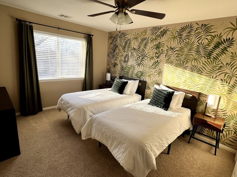 Elegant Lake & Country Haven - Little Elm, Texas