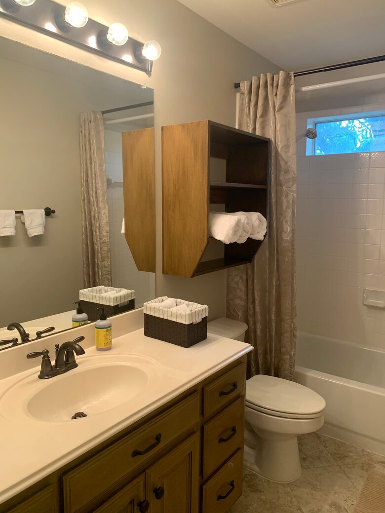 Elegant Lake & Country Haven - Little Elm, Texas