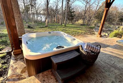 Elegant Lake & Country Haven - Little Elm, Texas