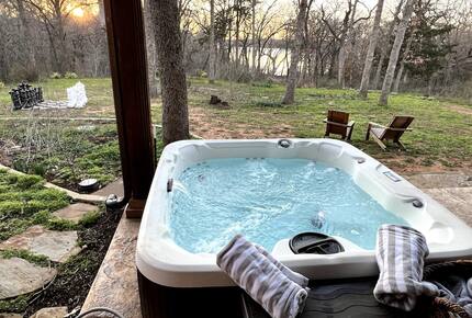 Elegant Lake & Country Haven - Little Elm, Texas