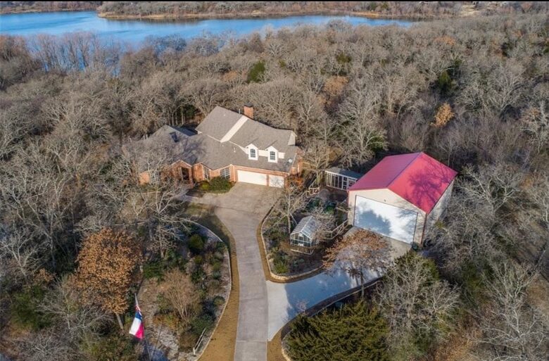 Elegant Lake & Country Haven - Little Elm, Texas