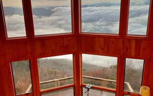 Three-State Views from a Mountain Haven - Beech Mountain, North Carolina